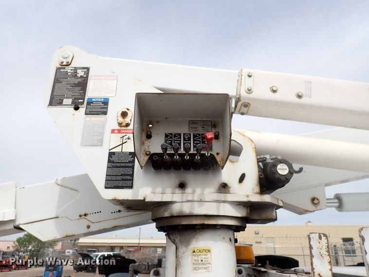 image for item DJ5561 2008 Ford F550 Super Duty  bucket truck