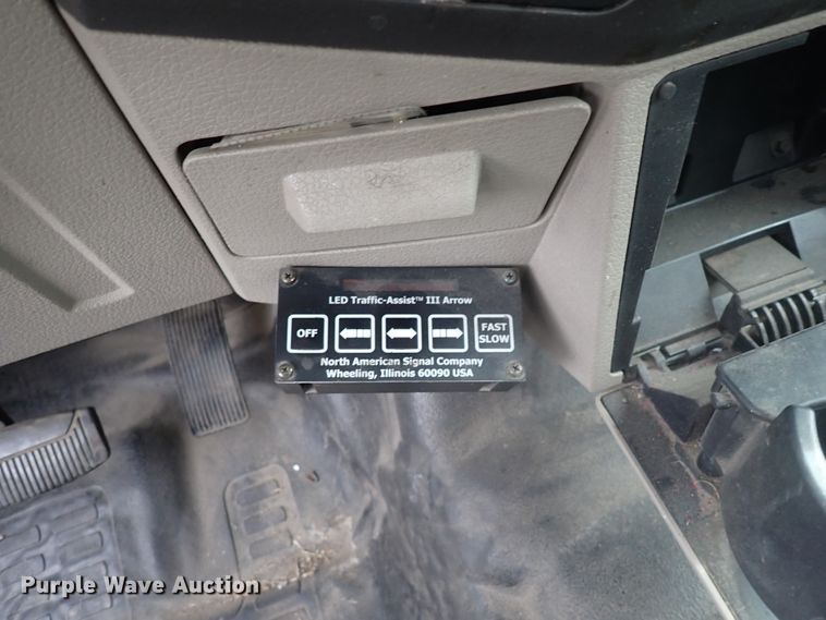 image for item DJ5562 2008 Ford F550 Super Duty  bucket truck