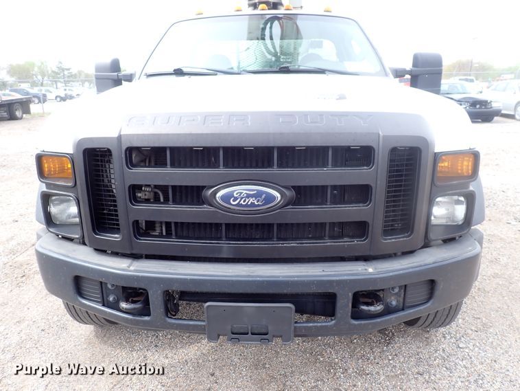 image for item DJ5562 2008 Ford F550 Super Duty  bucket truck