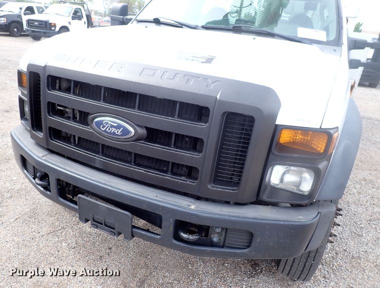 image for item DJ5562 2008 Ford F550 Super Duty  bucket truck