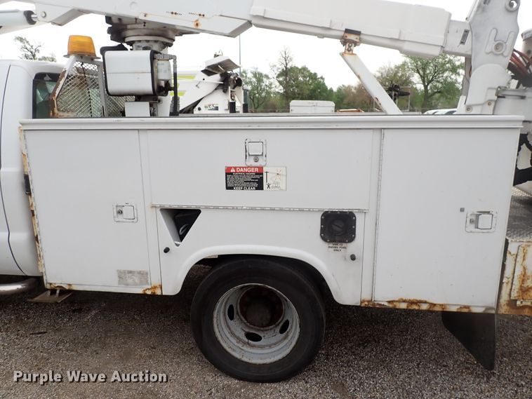 image for item DJ5562 2008 Ford F550 Super Duty  bucket truck