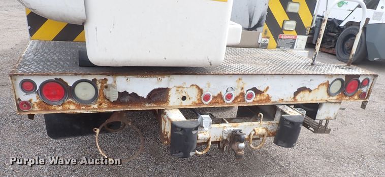 image for item DJ5562 2008 Ford F550 Super Duty  bucket truck