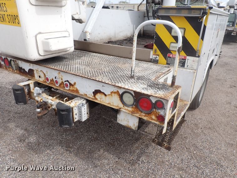 image for item DJ5562 2008 Ford F550 Super Duty  bucket truck