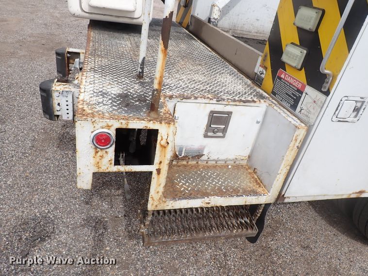 image for item DJ5562 2008 Ford F550 Super Duty  bucket truck