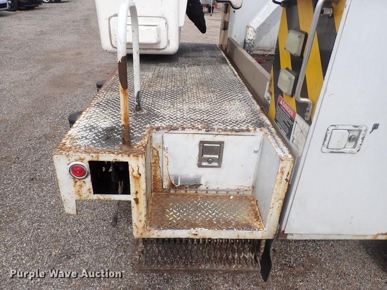 image for item DJ5562 2008 Ford F550 Super Duty  bucket truck