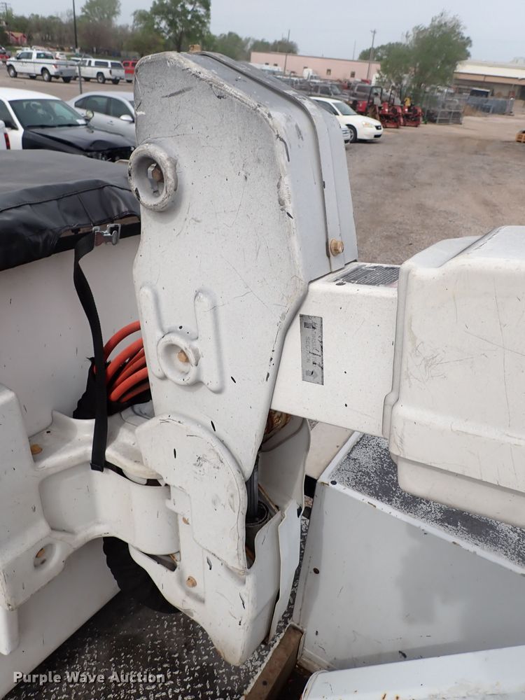 image for item DJ5562 2008 Ford F550 Super Duty  bucket truck