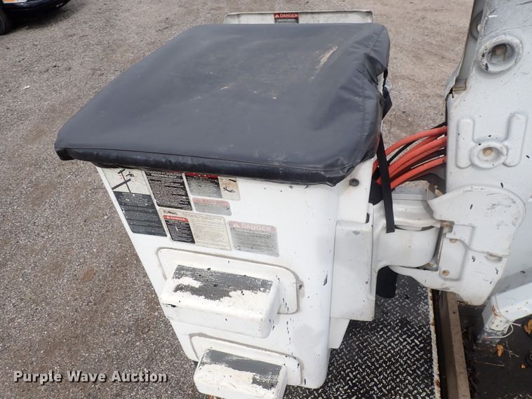 image for item DJ5562 2008 Ford F550 Super Duty  bucket truck