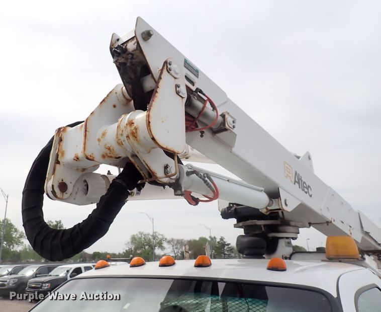 image for item DJ5562 2008 Ford F550 Super Duty  bucket truck