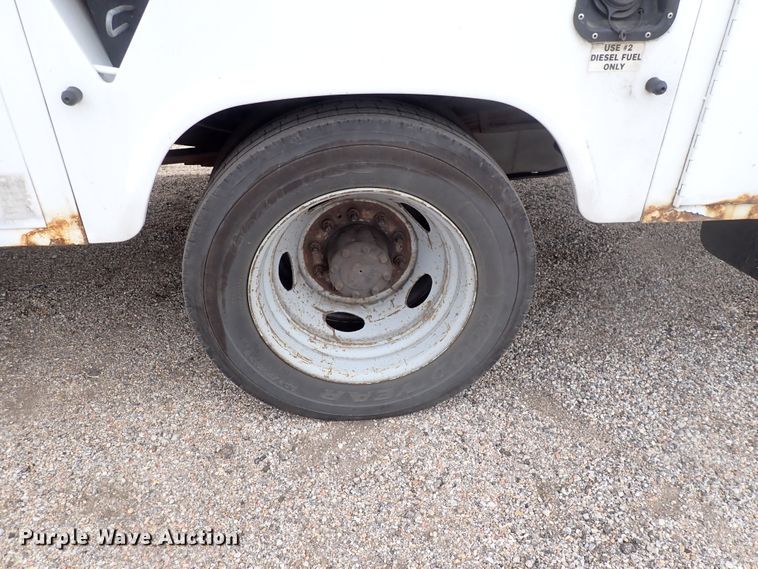 image for item DJ5562 2008 Ford F550 Super Duty  bucket truck