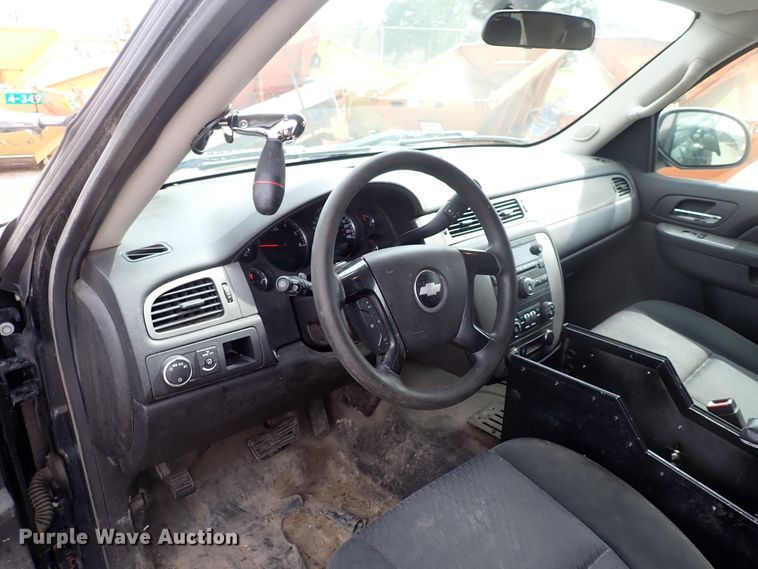 image for item DJ5567 2013 Chevrolet Tahoe Police  SUV