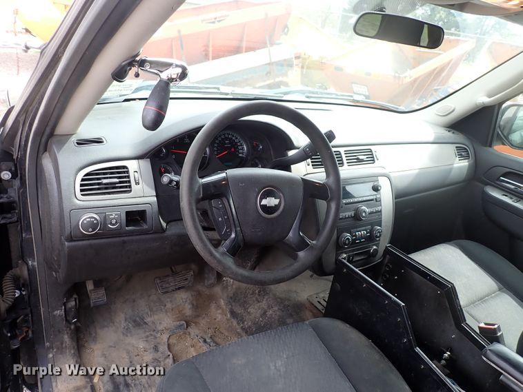 image for item DJ5567 2013 Chevrolet Tahoe Police  SUV