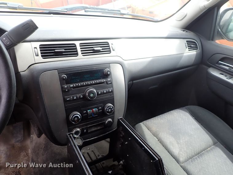 image for item DJ5567 2013 Chevrolet Tahoe Police  SUV