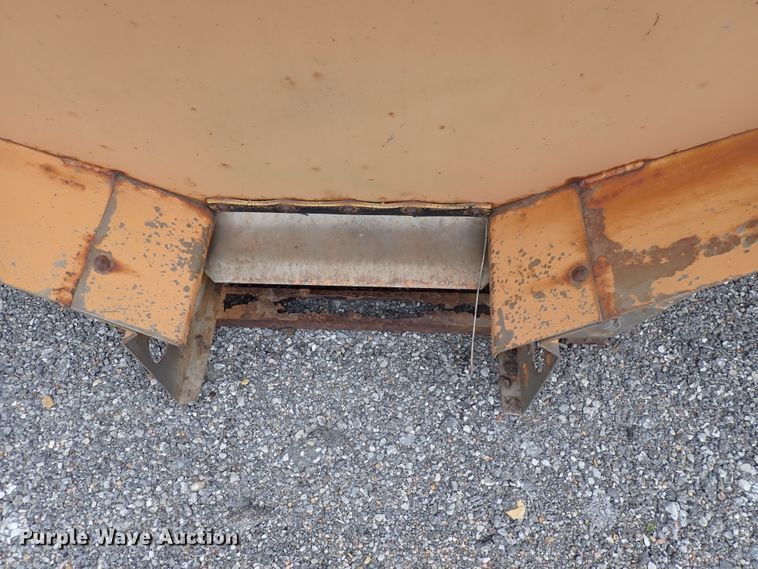 image for item DJ5585 Henderson spreader