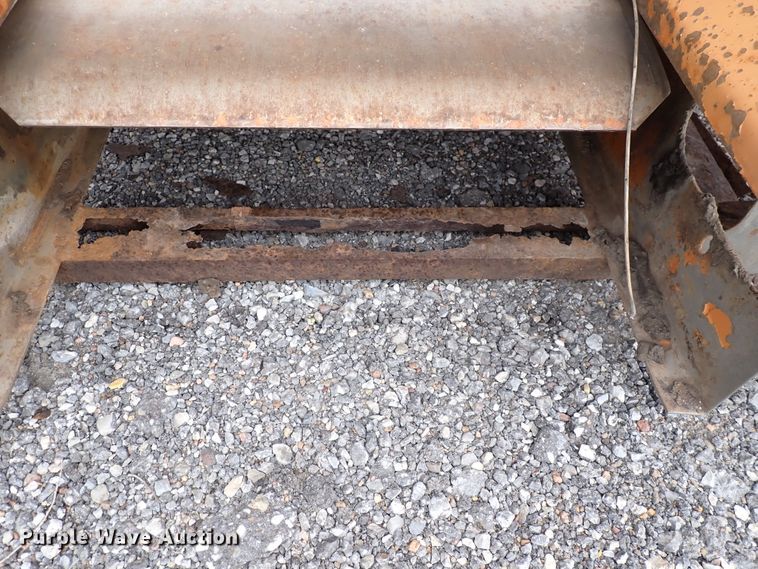 image for item DJ5585 Henderson spreader