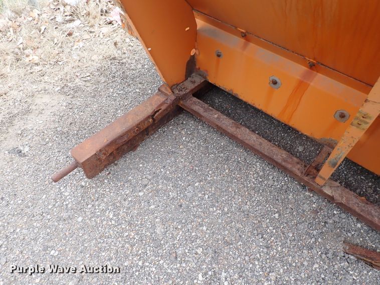 image for item DJ5585 Henderson spreader