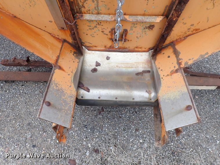 image for item DJ5585 Henderson spreader