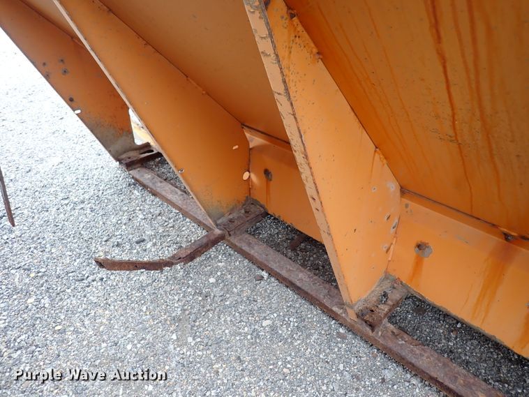 image for item DJ5585 Henderson spreader