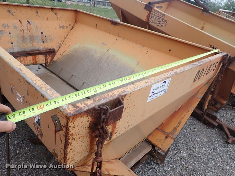 image for item DJ5585 Henderson spreader