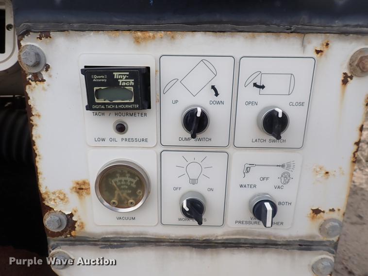 image for item DJ5588 2008 Wachs 7700010 water valve exerciser trailer