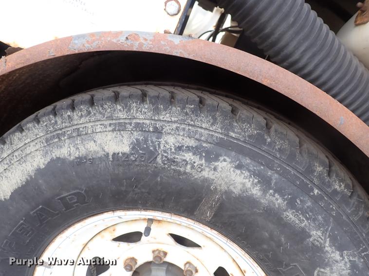 image for item DJ5588 2008 Wachs 7700010 water valve exerciser trailer