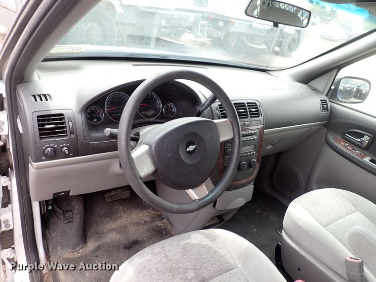 image for item DJ5591 2007 Chevrolet Uplander  van