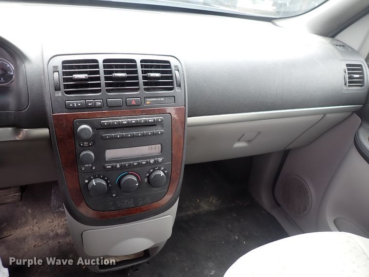 image for item DJ5591 2007 Chevrolet Uplander  van