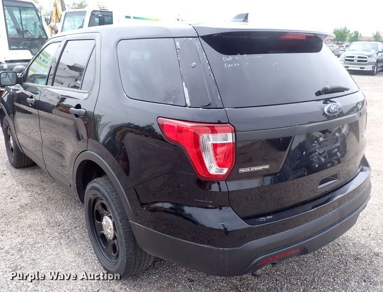 image for item DJ5592 2017 Ford Explorer Police Interceptor  SUV