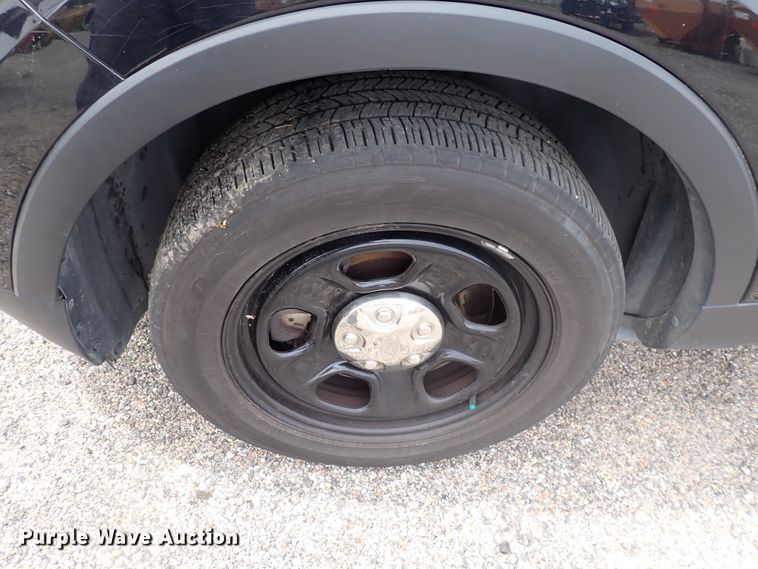 image for item DJ5592 2017 Ford Explorer Police Interceptor  SUV