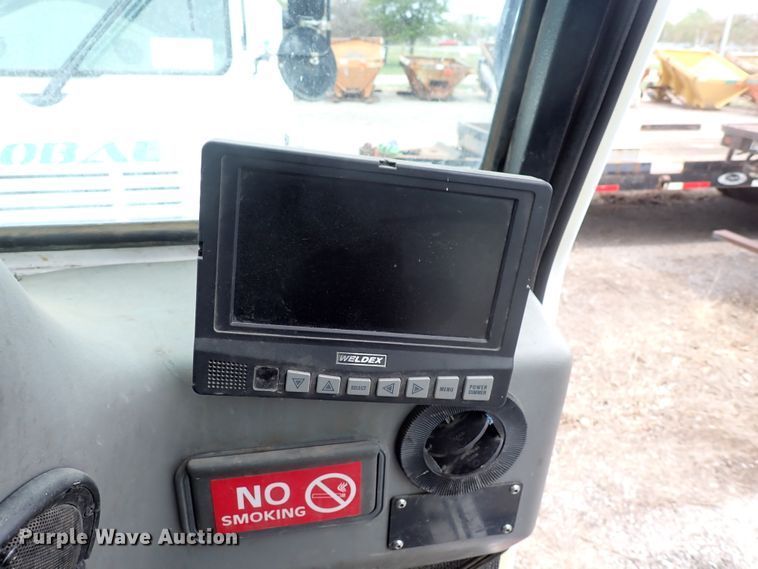 image for item DJ5601 2015 Global M3  street sweeper