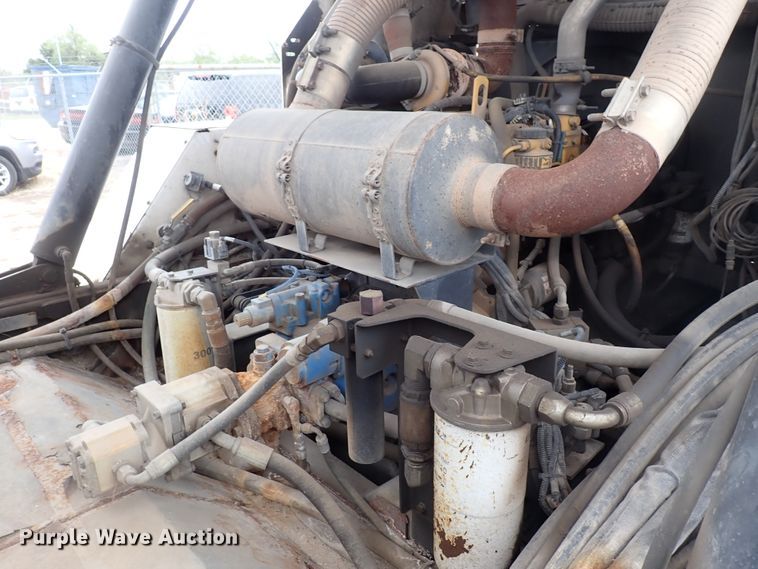 image for item DJ5601 2015 Global M3  street sweeper