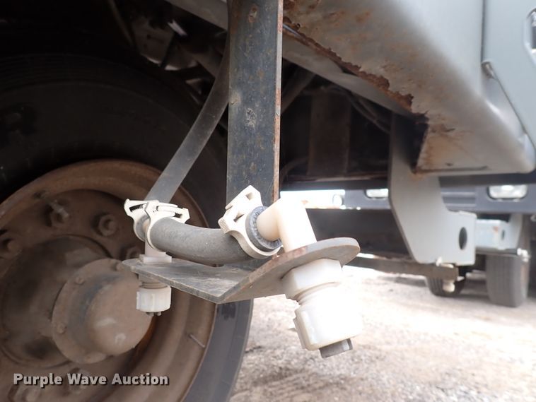 image for item DJ5601 2015 Global M3  street sweeper