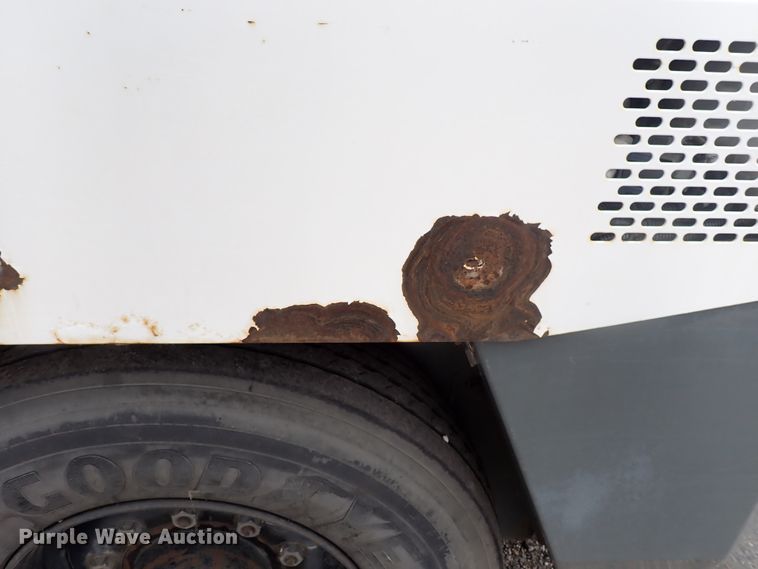 image for item DJ5601 2015 Global M3  street sweeper