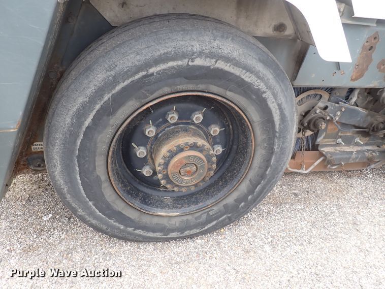 image for item DJ5601 2015 Global M3  street sweeper