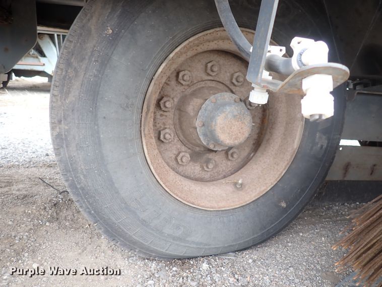 image for item DJ5601 2015 Global M3  street sweeper