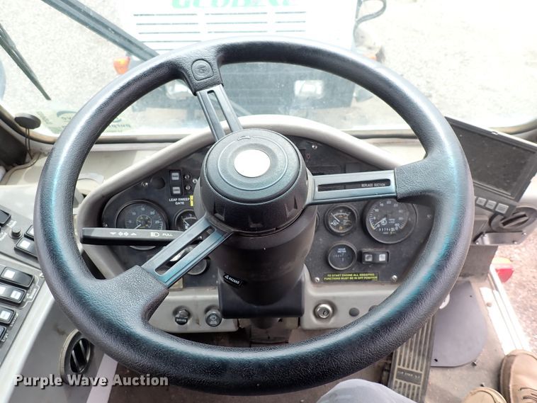 image for item DJ5602 2015 Global M3  street sweeper