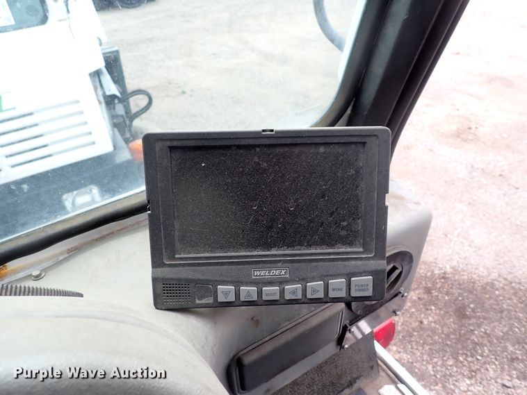 image for item DJ5602 2015 Global M3  street sweeper