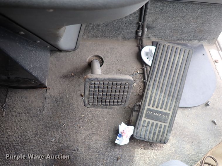 image for item DJ5602 2015 Global M3  street sweeper