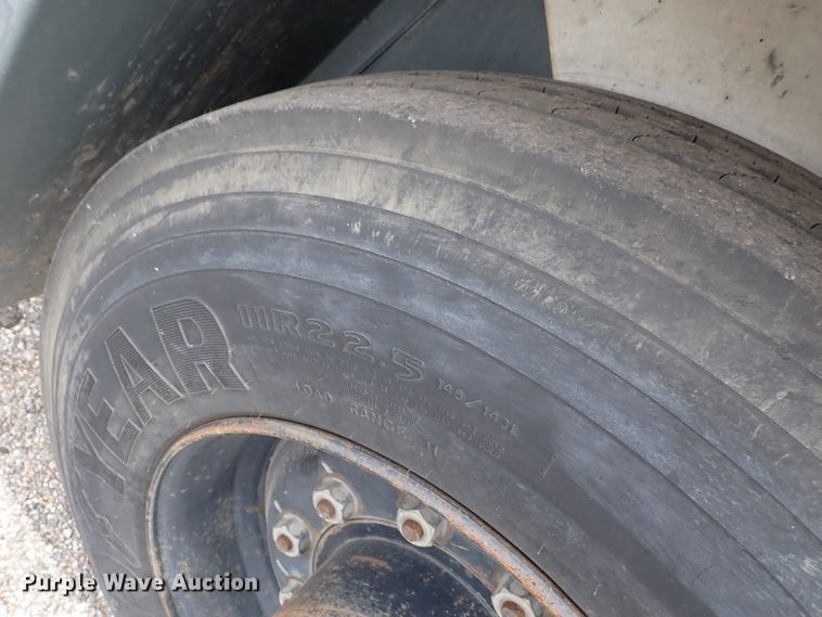 image for item DJ5602 2015 Global M3  street sweeper