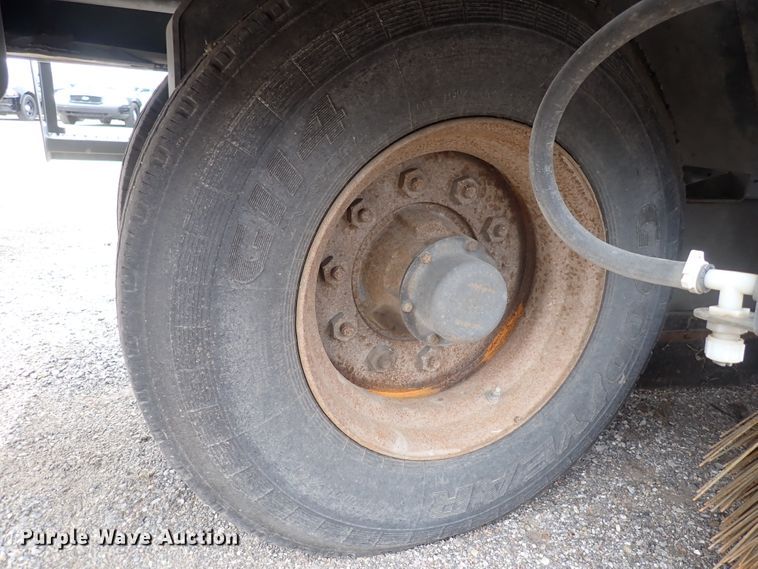 image for item DJ5602 2015 Global M3  street sweeper