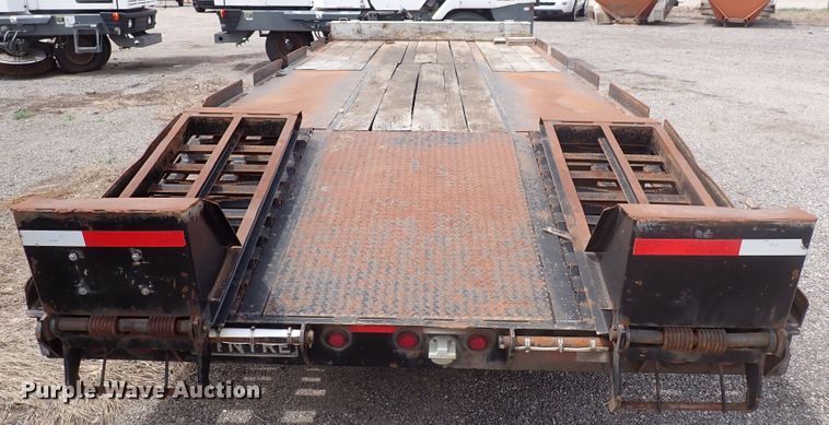image for item DJ5603 2003 Etnyre CFA-10T  equipment trailer