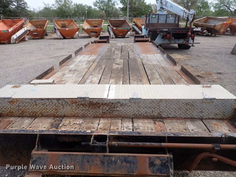 image for item DJ5603 2003 Etnyre CFA-10T  equipment trailer