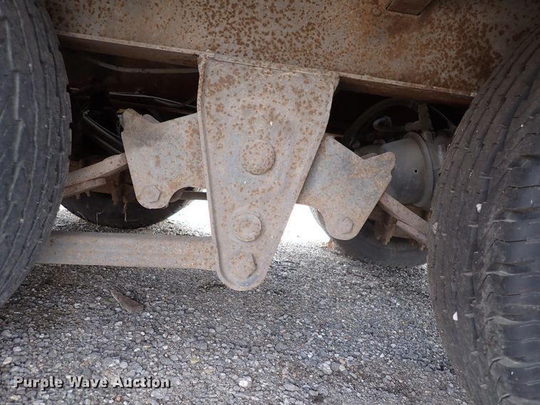 image for item DJ5603 2003 Etnyre CFA-10T  equipment trailer
