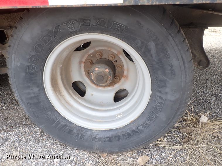 image for item DJ5603 2003 Etnyre CFA-10T  equipment trailer