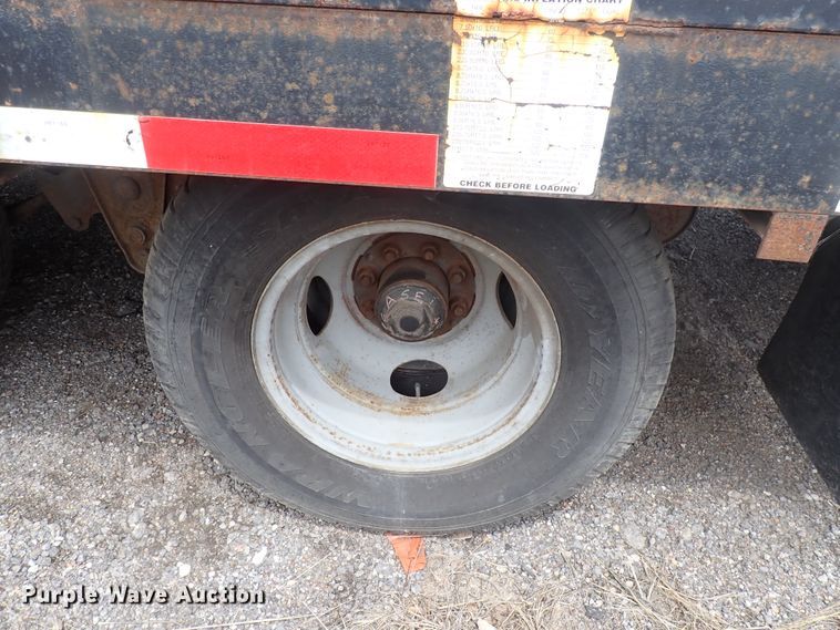 image for item DJ5603 2003 Etnyre CFA-10T  equipment trailer