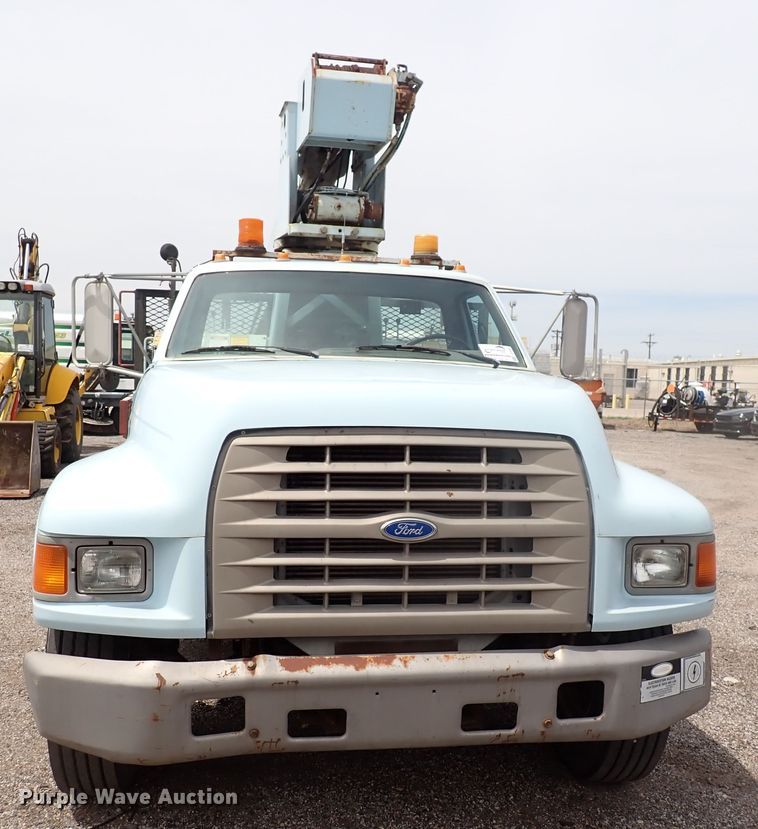 image for item DJ5604 1996 Ford F800  crane truck