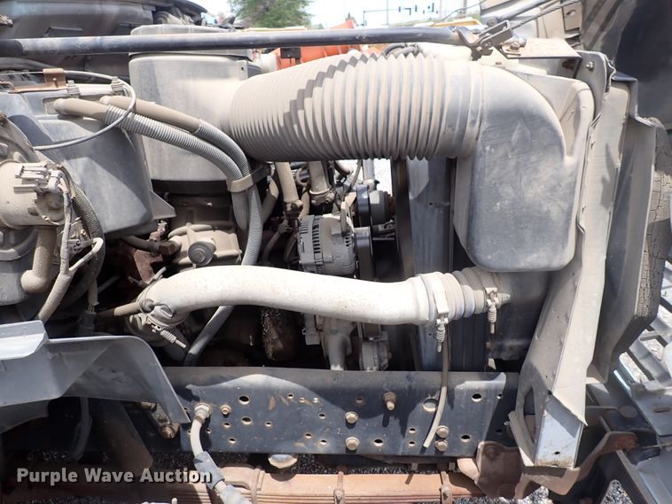 image for item DJ5604 1996 Ford F800  crane truck