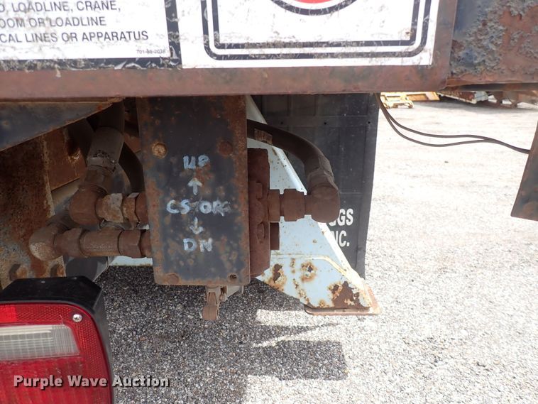 image for item DJ5604 1996 Ford F800  crane truck