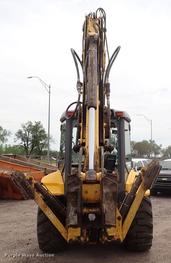 image for item DJ5605 2006 New Holland B95  backhoe