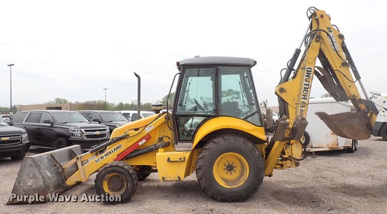 image for item DJ5605 2006 New Holland B95  backhoe