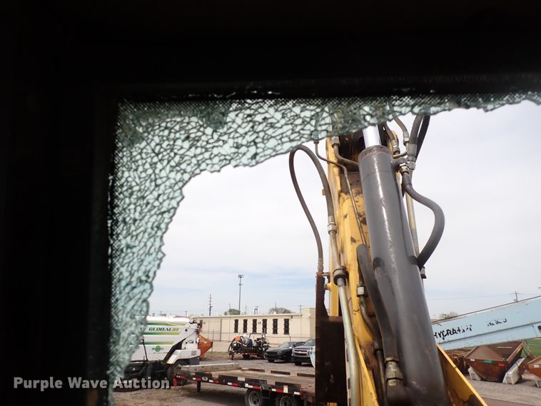 image for item DJ5605 2006 New Holland B95  backhoe